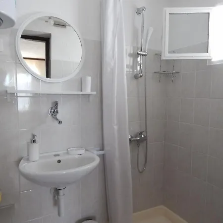 Apartment By The Sea Okrug Donji, Ciovo - 17078